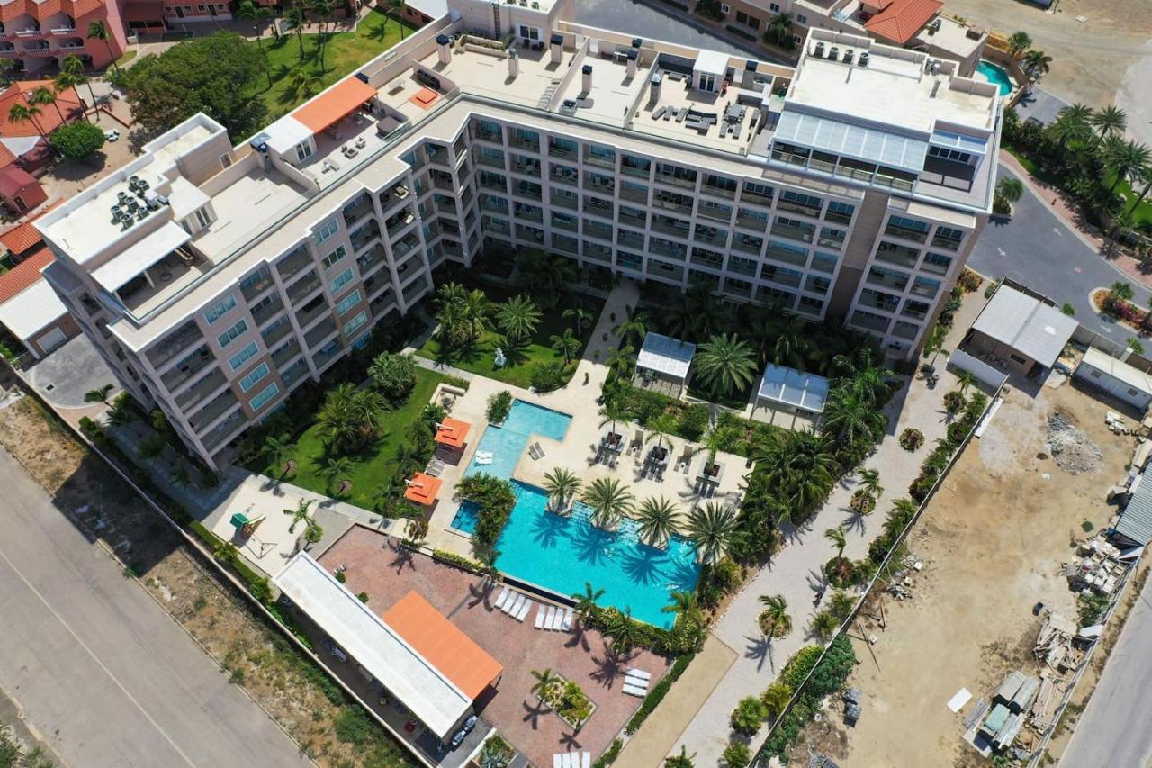 Elegant Apartment In Eagle Beach Levent Палм Бийч Екстериор снимка