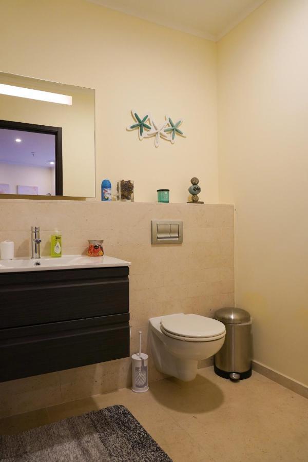 Elegant Apartment In Eagle Beach Levent Палм Бийч Екстериор снимка