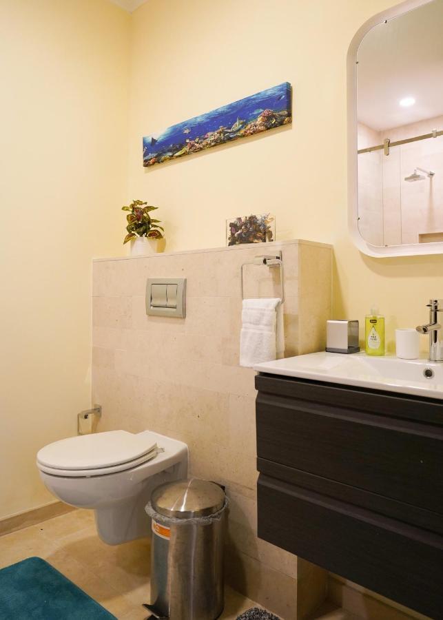 Elegant Apartment In Eagle Beach Levent Палм Бийч Екстериор снимка